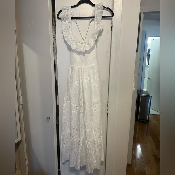 ASTR White Cottage Maxi Dress - Picture 4 of 7